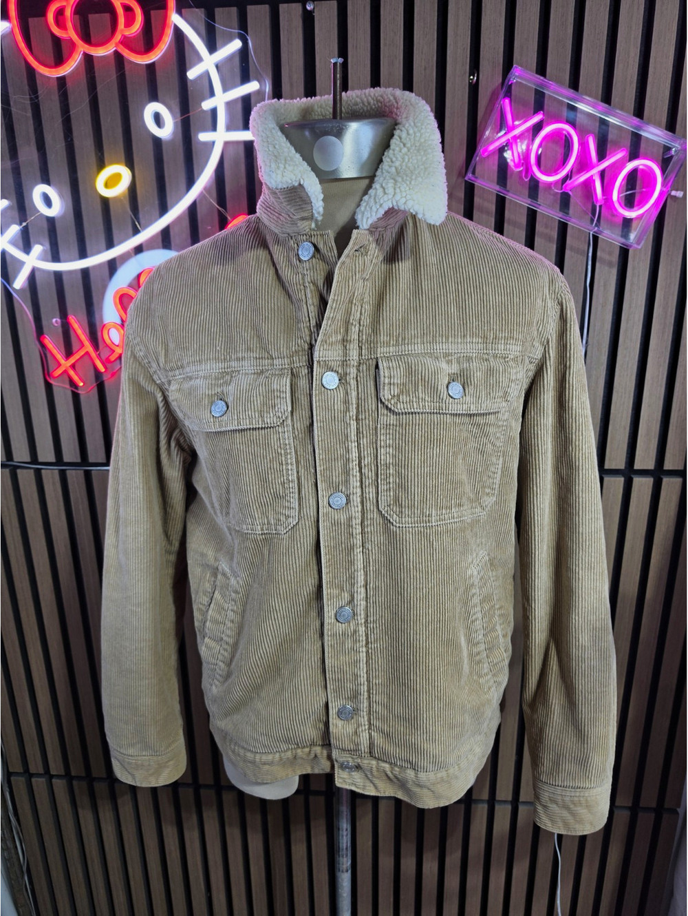 H&M Men's Beige Sherpa Lined Trucker Jacket Button Front Pockets Size M